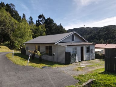 Property 16 Knox Street, QUEENSTOWN TAS 7467 IMAGE 0