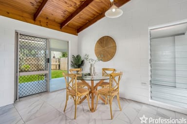 Property 10 Banksia Close, HOLLOWAYS BEACH QLD 4878 IMAGE 0