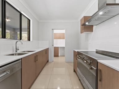 Property 7 Velvet Street, PINE MOUNTAIN QLD 4306 IMAGE 0