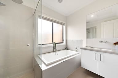 Property 3 Emu Drive, BEVERIDGE VIC 3753 IMAGE 0