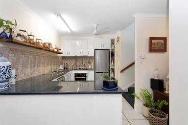 Property 1, 9 Robin Street, SLADE POINT QLD 4740 IMAGE 0