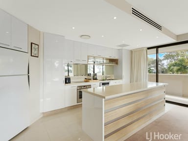 Property 305, 468 Esplanade, Torquay QLD 4655 IMAGE 0