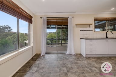 Property 12 Ryans Road, WATERFORD PARK VIC 3658 IMAGE 0