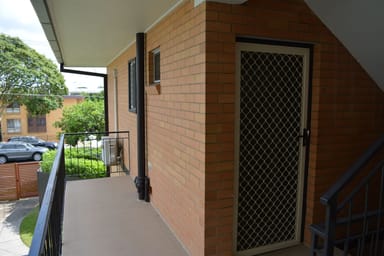 Property 2/66 Junction Road, CLAYFIELD QLD 4011 IMAGE 0