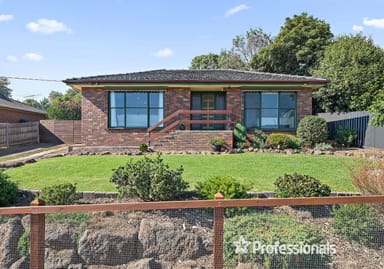 Property 19 Elsie Street, Wandin North VIC 3139 IMAGE 0