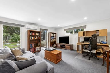 Property 33 Saint Catherines Court, Mornington VIC 3931 IMAGE 0