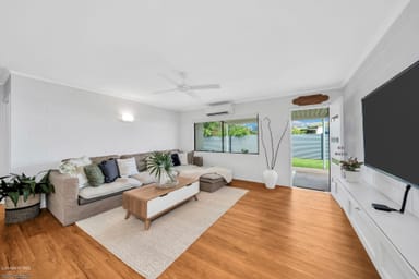 Property 14 Stirling Street, WHITFIELD QLD 4870 IMAGE 0