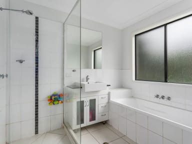 Property 109 Honeywood Drive, Fernvale QLD 4306 IMAGE 0