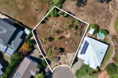 Property 4 Chilott Court, Bushland Beach QLD 4818 IMAGE 0