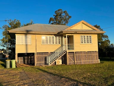 Property 10 East Street, Wandoan QLD 4419 IMAGE 0