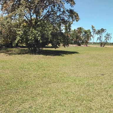 Property 212 Barretts Lagoon Road, ROCKINGHAM QLD 4854 IMAGE 0