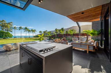 Property 'LARIMAR' Discovery Drive, FUNNEL BAY, FLAMETREE QLD 4802 IMAGE 0