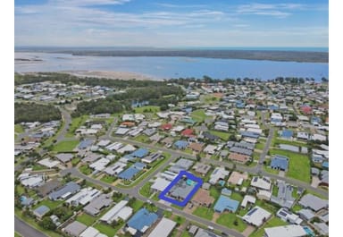 Property 17 Noeme St, Burrum Heads QLD 4659 IMAGE 0