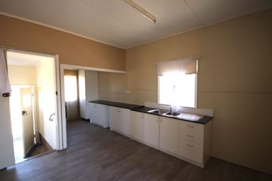 Property 9 Hodgkinson Street, EIDSVOLD QLD 4627 IMAGE 0