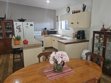 Property 11 Leddy Court, MOFFATDALE QLD 4605 IMAGE 0