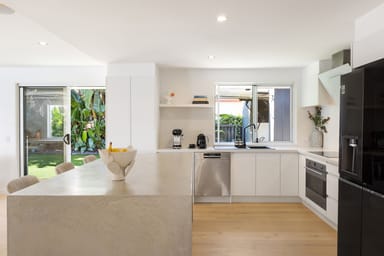 Property 39 Honeyeater Drive, Burleigh Waters QLD 4220 IMAGE 0