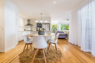 Property 33 Palm Court, AGNES WATER QLD 4677 IMAGE 0