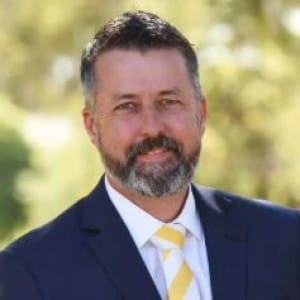 Property Agent James Leo