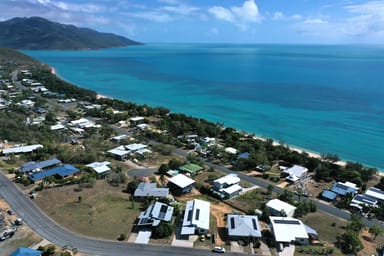 Property 37 Blackcurrant Drive, Hideaway Bay QLD 4800 IMAGE 0