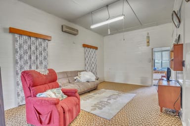 Property 556 Yeppoon Road, Limestone Creek QLD 4701 IMAGE 0