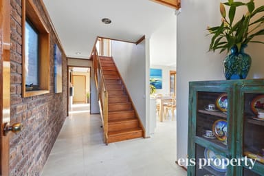 Property 28 Sunways Avenue, SEVEN MILE BEACH TAS 7170 IMAGE 0