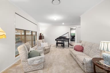 Property 7 Croton Close, Middle Park QLD 4074 IMAGE 0