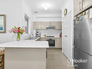 Property 15 Cobble Circuit, WEST HOXTON NSW 2171 IMAGE 0