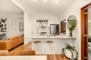 Property 10 Vincent Street, Auchenflower QLD 4066 IMAGE 0