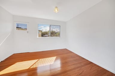 Property 4 Fair Street, Wishart QLD 4122 IMAGE 0