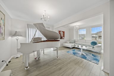 Property 12 Greystanes Way, CARNES HILL NSW 2171 IMAGE 0