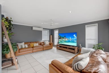 Property 23 Watheroo Place, PARKINSON QLD 4115 IMAGE 0