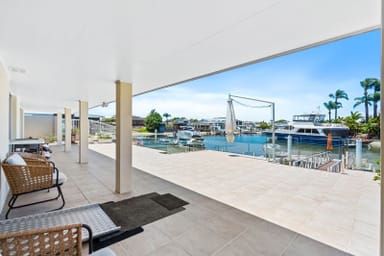 Property 10 Dobell Avenue, Paradise Point QLD 4216 IMAGE 0