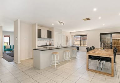 Property 2 Amethyst Close, Skye VIC 3977 IMAGE 0