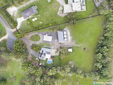 Property 21 Silverdale Court, COOROIBAH QLD 4565 IMAGE 0