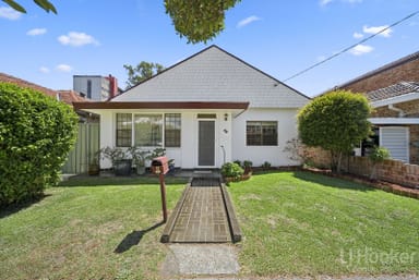 Property 8 Universal Street, Eastlakes NSW 2018 IMAGE 0