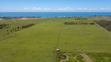 Property 131 Atkinsons Road, ELLIOTT HEADS QLD 4670 IMAGE 0