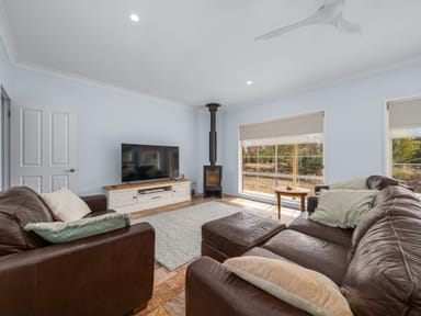 Property 24 Roanoke Drive, Waldara VIC 3678 IMAGE 0