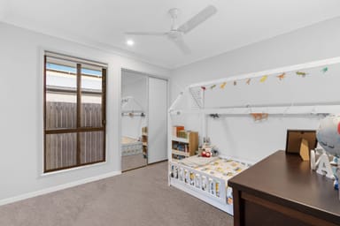 Property 20 Samford Drive, HOLMVIEW QLD 4207 IMAGE 0