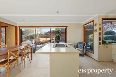 Property 28 Sunways Avenue, SEVEN MILE BEACH TAS 7170 IMAGE 0
