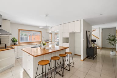 Property 8 Perch Close, Werribee South VIC 3030 IMAGE 0