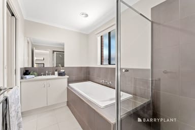 Property 270 The Lakes Boulevard, South Morang VIC 3752 IMAGE 0