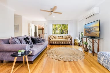 Property 33 Palm Court, AGNES WATER QLD 4677 IMAGE 0