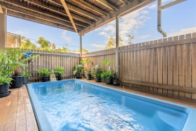 Property 5 Sayre Crescent, BOYNE ISLAND QLD 4680 IMAGE 0