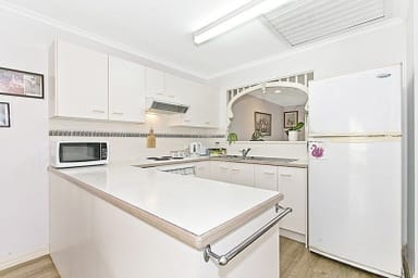 Property 5/122 King Street, CABOOLTURE SOUTH QLD 4510 IMAGE 0