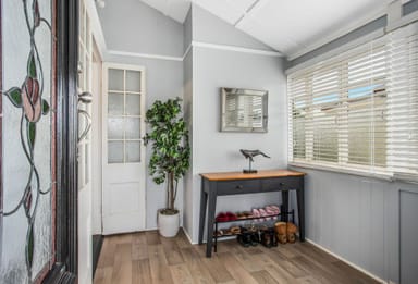 Property 21 Teape St, Silkstone QLD 4304 IMAGE 0