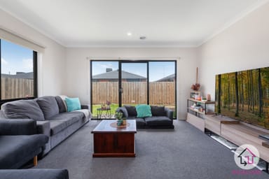 Property 24 Ivanhoe Road, WALLAN VIC 3756 IMAGE 0