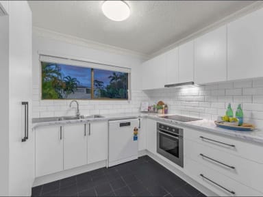 Property UNIT 3, 12 DURHAM STREET, COORPAROO QLD 4151 IMAGE 0