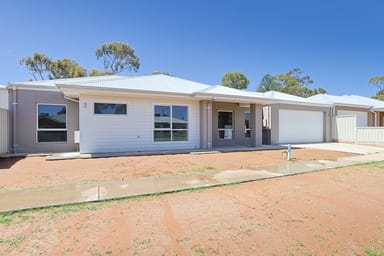 Property 73 Ronald Street, Robinvale VIC 3549 IMAGE 0