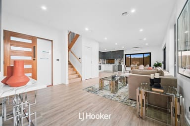 Property 2/15 Parkland Avenue, Hampton Park VIC 3976 IMAGE 0