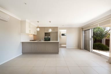 Property Unit 1, 241D Mackenzie St, Centenary Heights QLD 4350 IMAGE 0